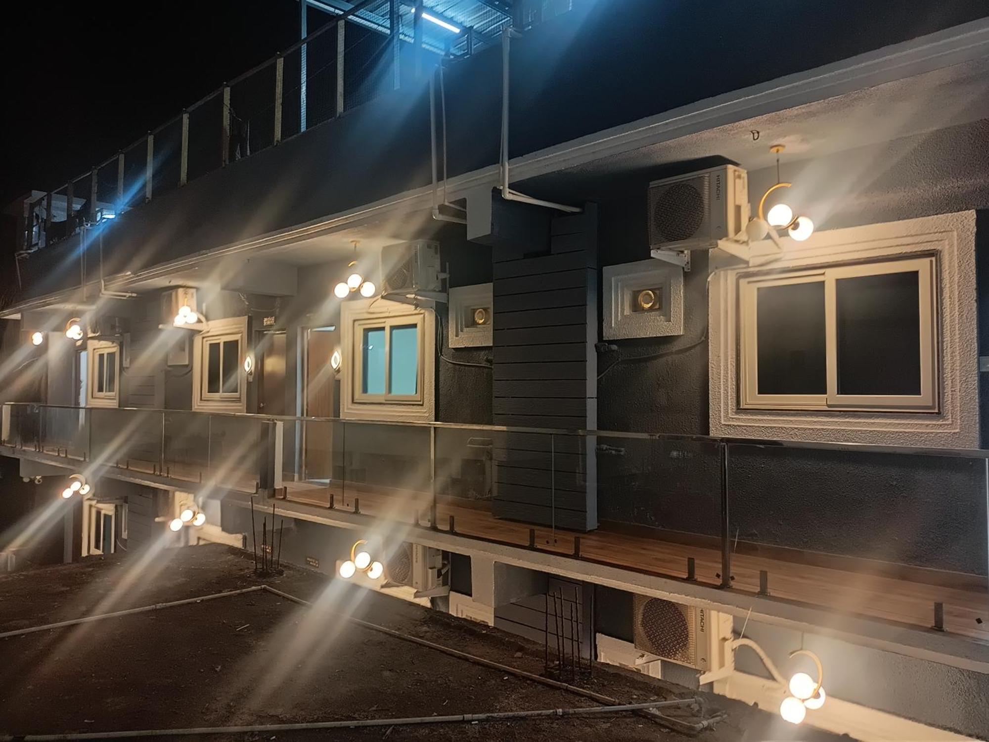 Hotel Small Daddy Plus 卡兰古特 外观 照片
