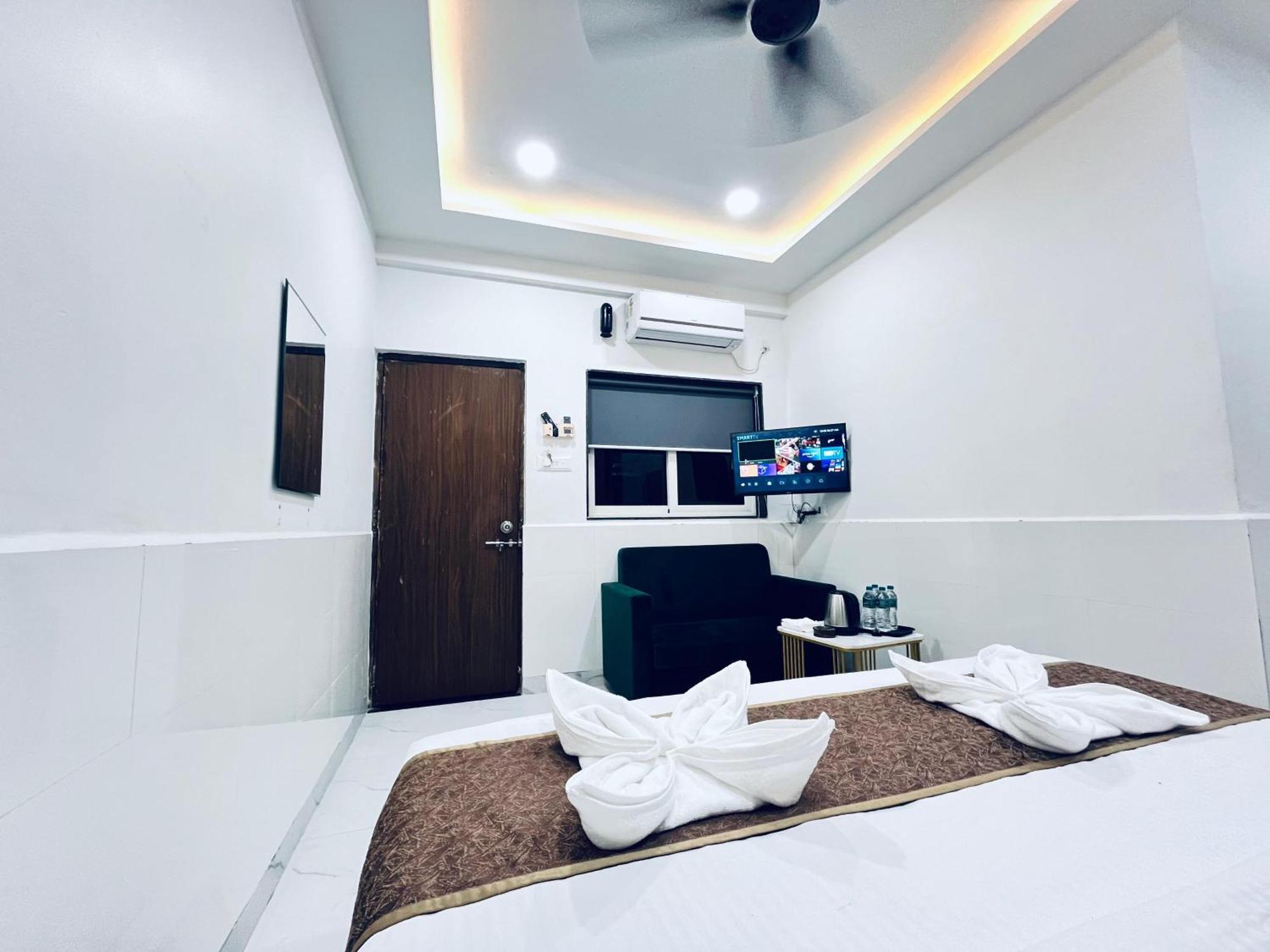 Hotel Small Daddy Plus 卡兰古特 外观 照片