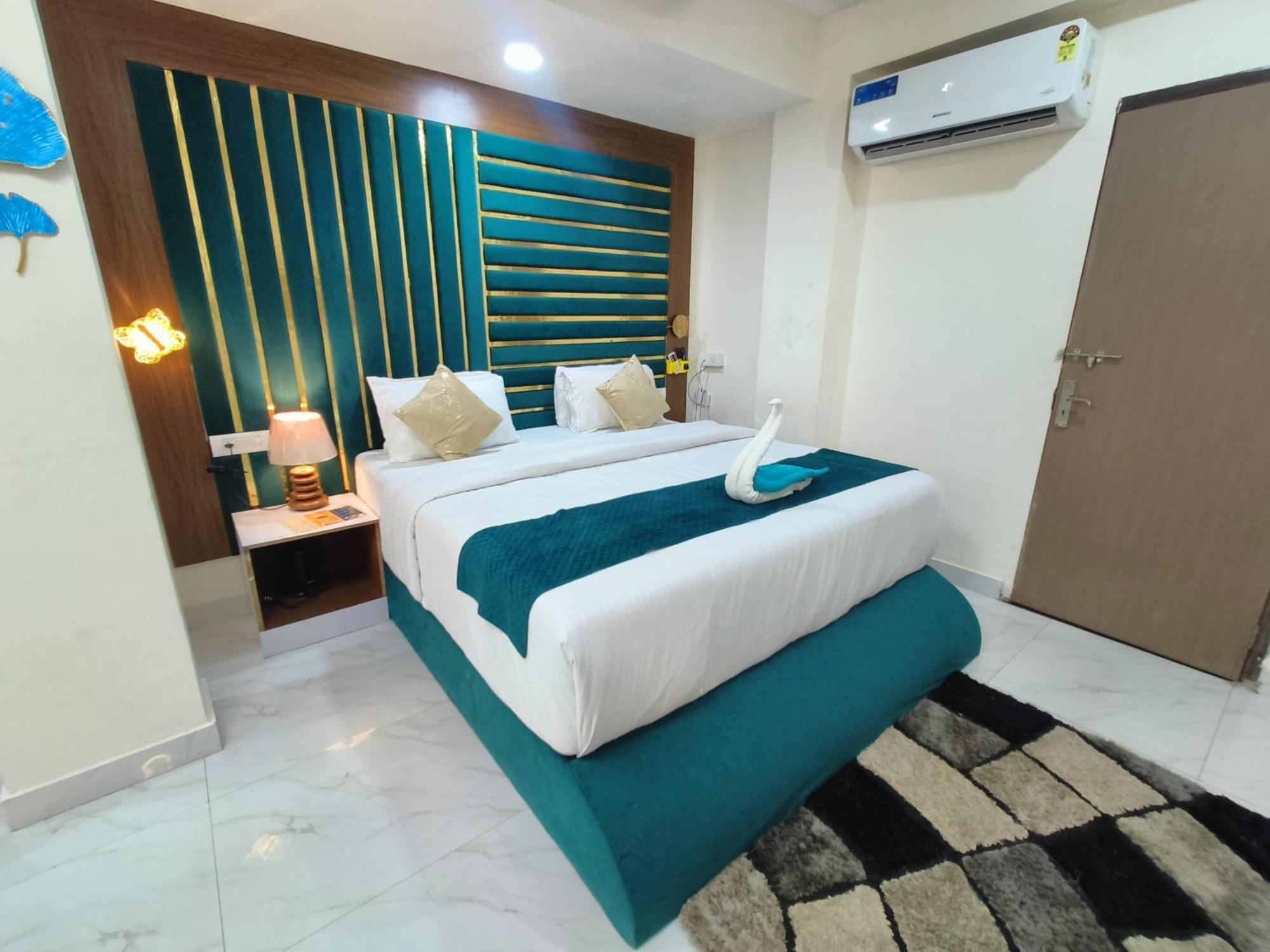 Hotel Small Daddy Plus 卡兰古特 外观 照片