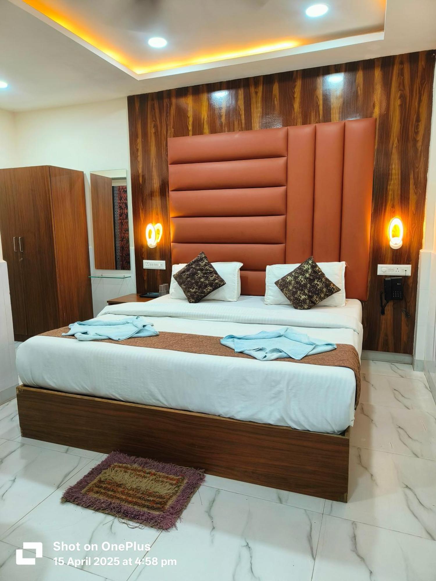 Hotel Small Daddy Plus 卡兰古特 外观 照片
