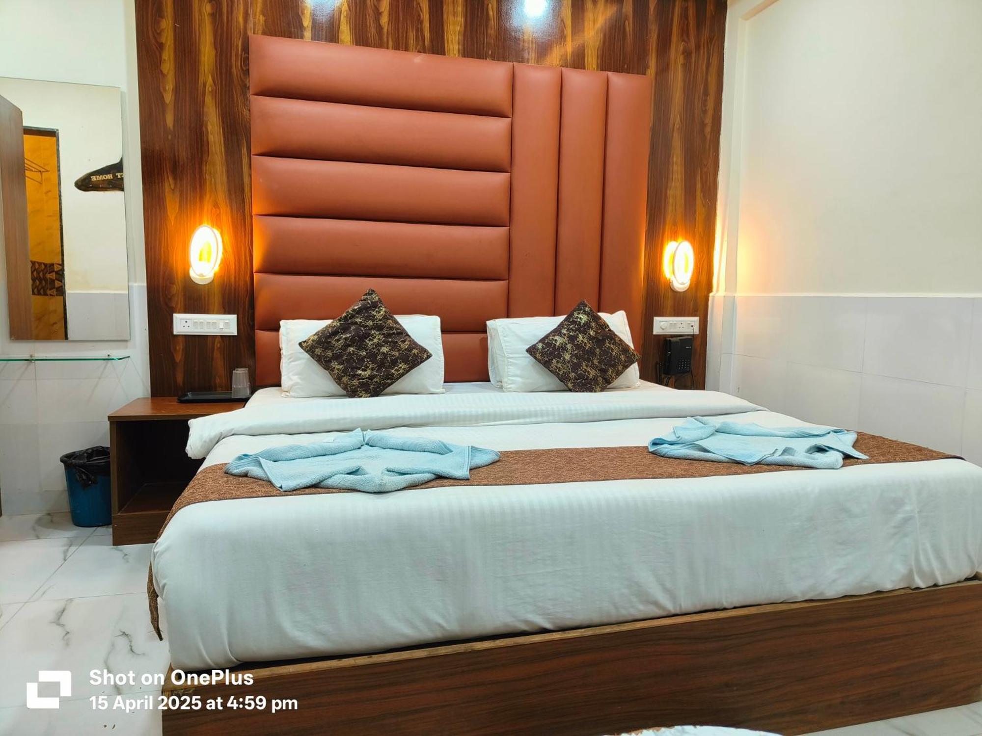 Hotel Small Daddy Plus 卡兰古特 外观 照片