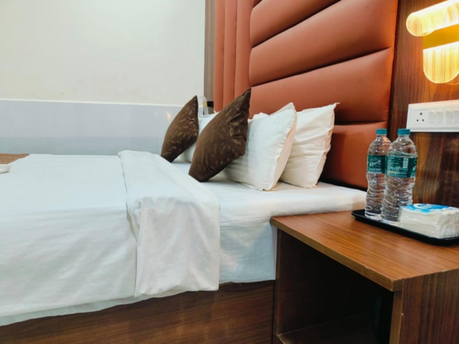 Hotel Small Daddy Plus 卡兰古特 外观 照片